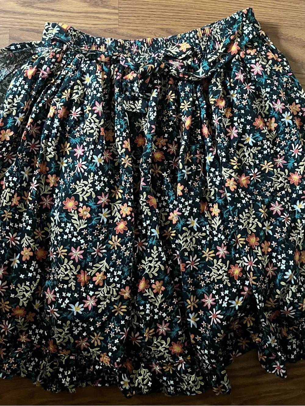 Gap Kids Floral Ruffle Hem Skirt Girls XL 14-16 Black Pink